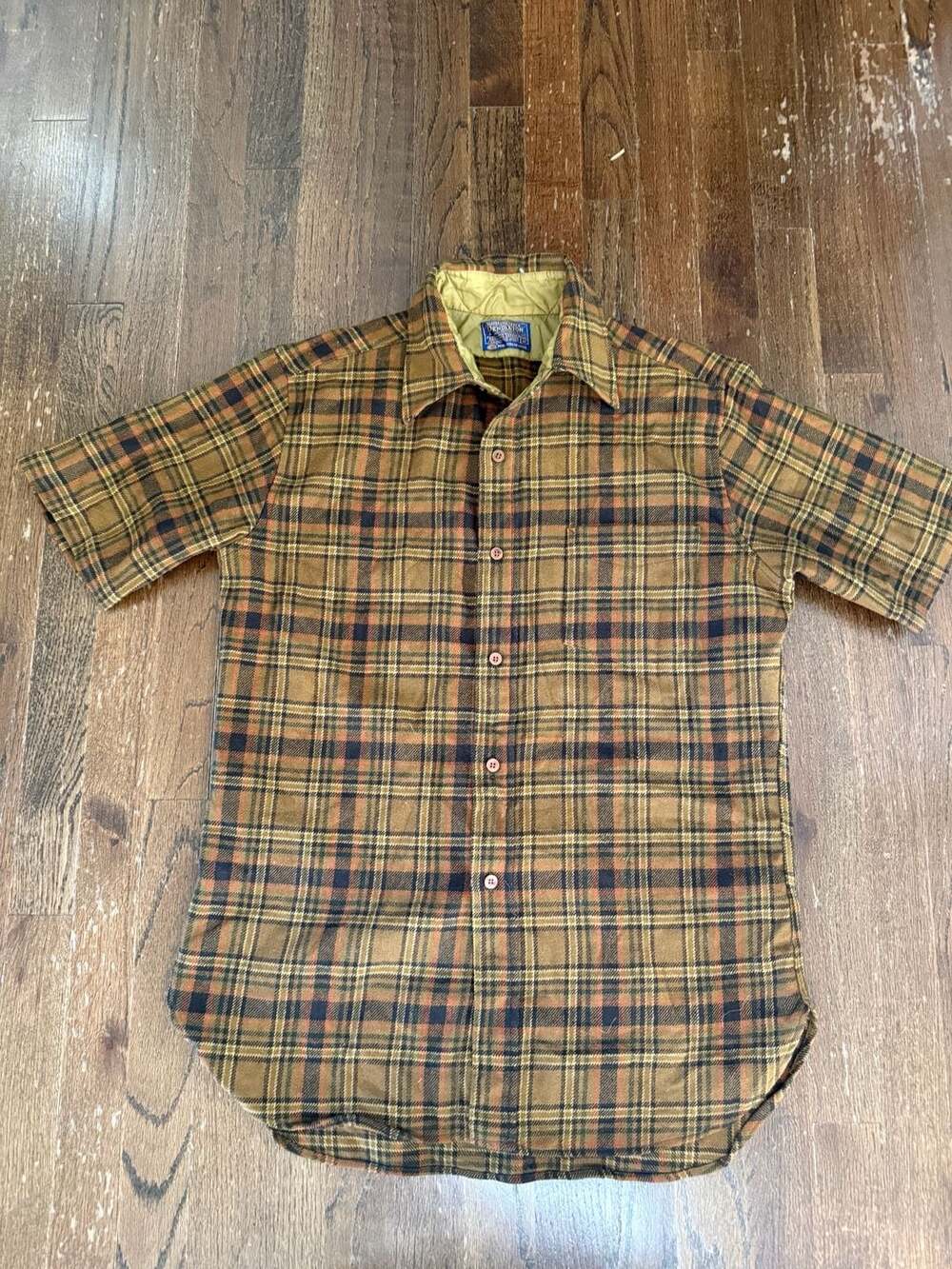 Vintage Pendleton Size M Short Sleeve Plaid Wool Shirt